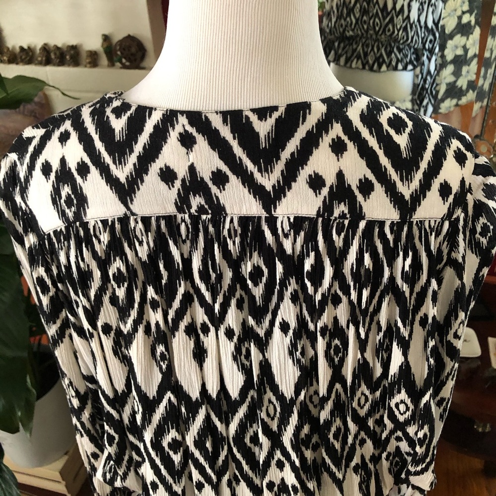 House of Skye 70’s Fashion Top - Picture 8 of 16